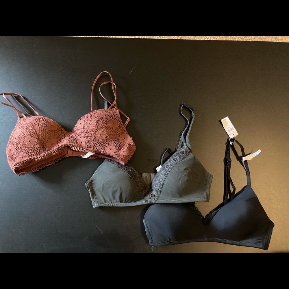 Aerie wireless bras 32B